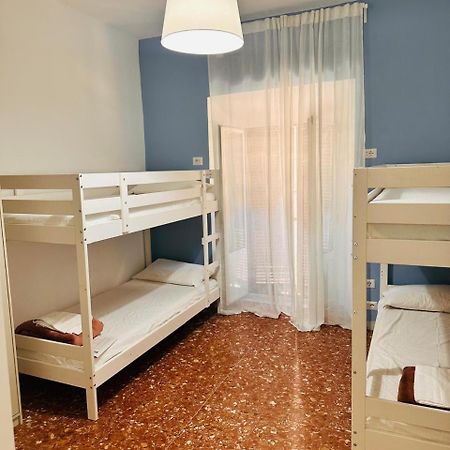 Baraka 24 Hostel โรม ภายนอก รูปภาพ