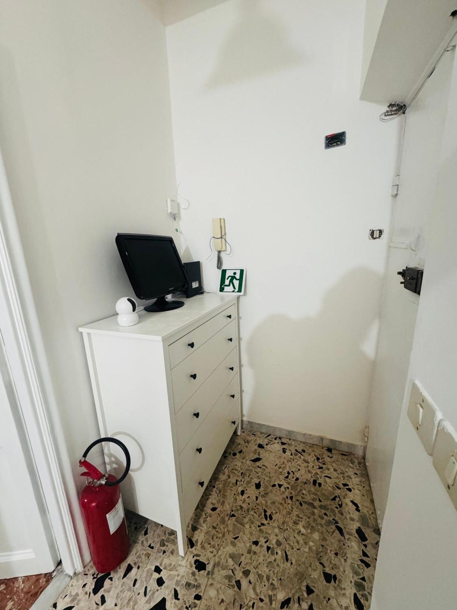 Baraka 24 Hostel โรม ภายนอก รูปภาพ