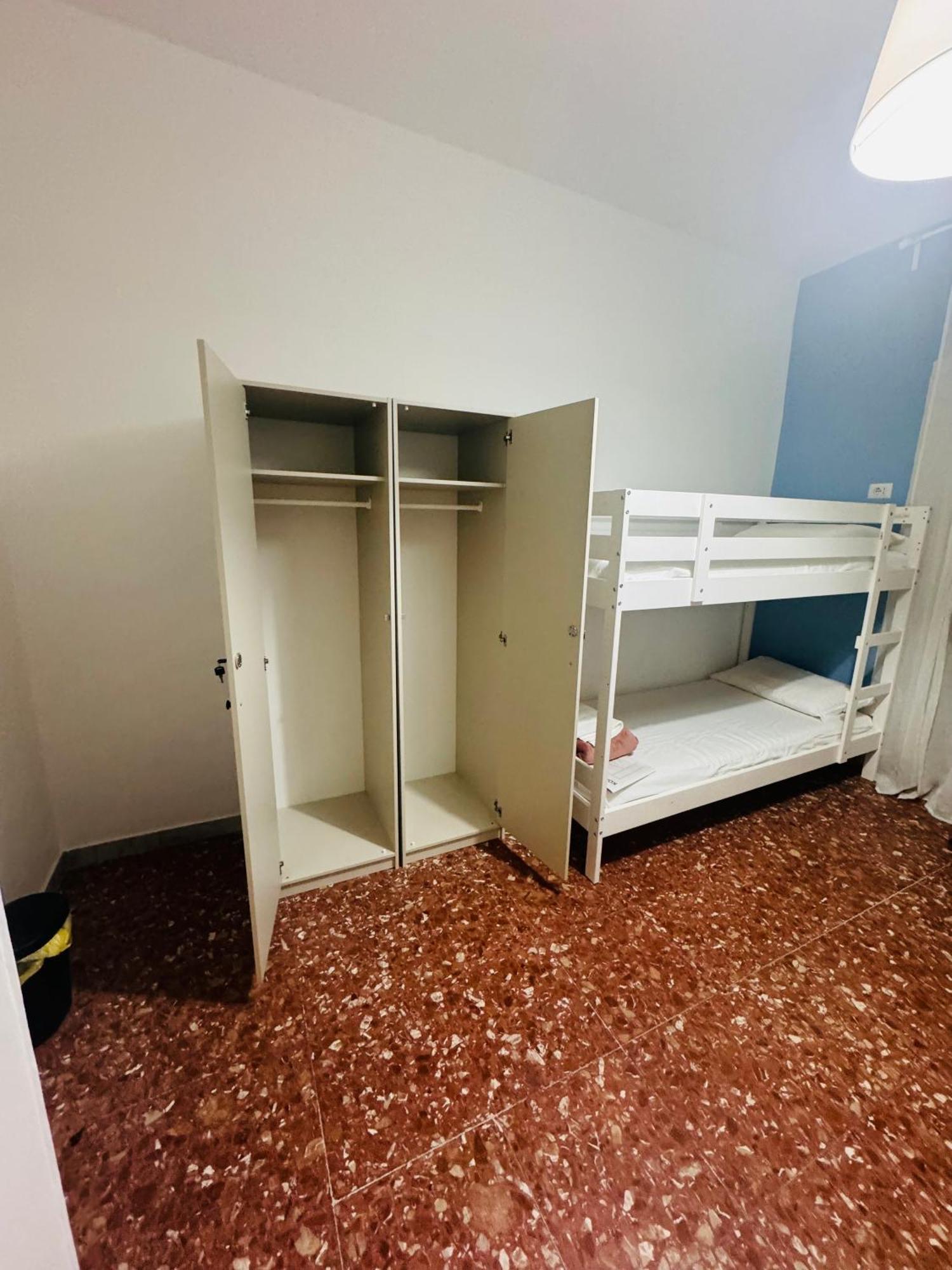 Baraka 24 Hostel โรม ภายนอก รูปภาพ