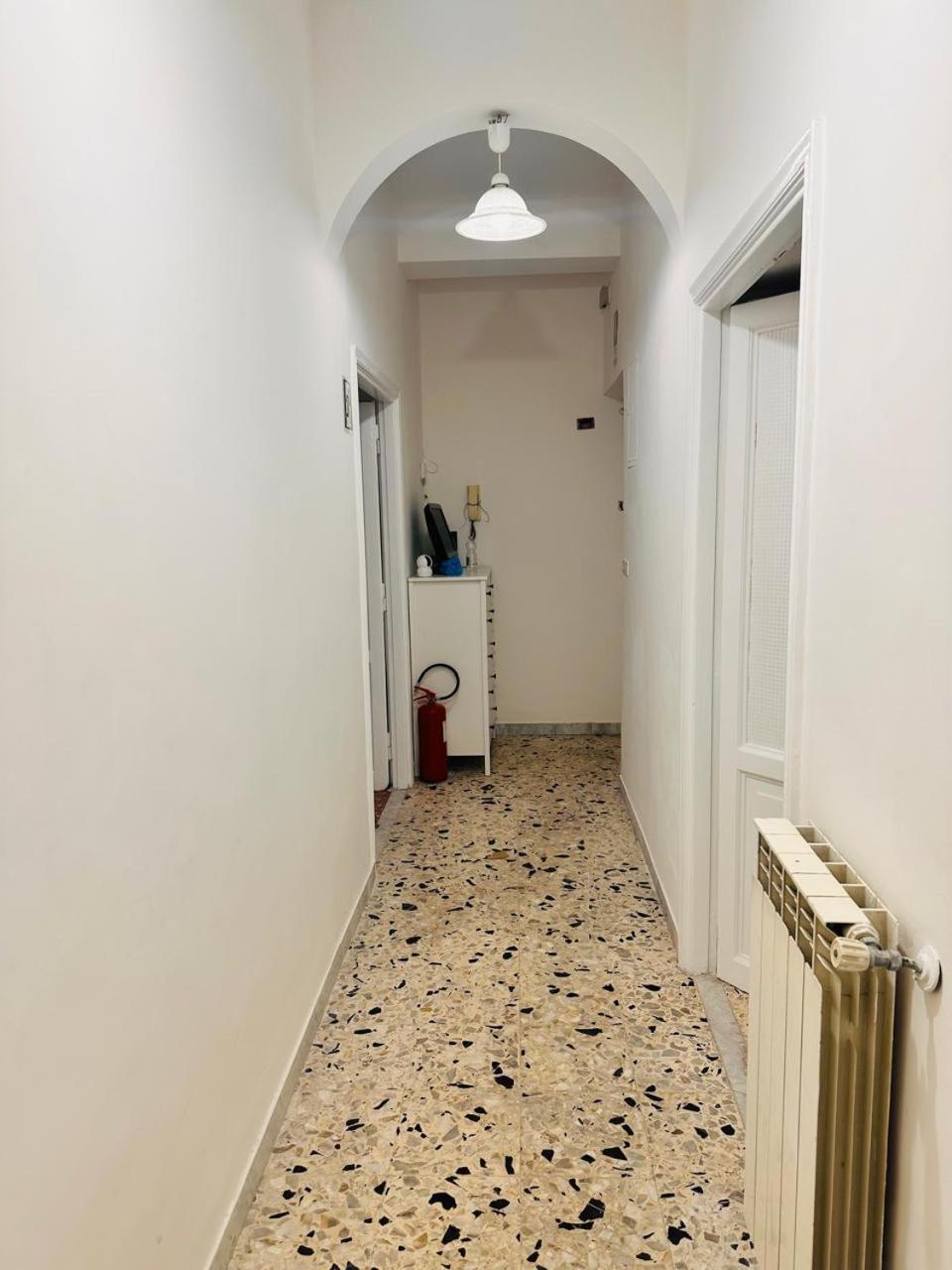 Baraka 24 Hostel โรม ภายนอก รูปภาพ