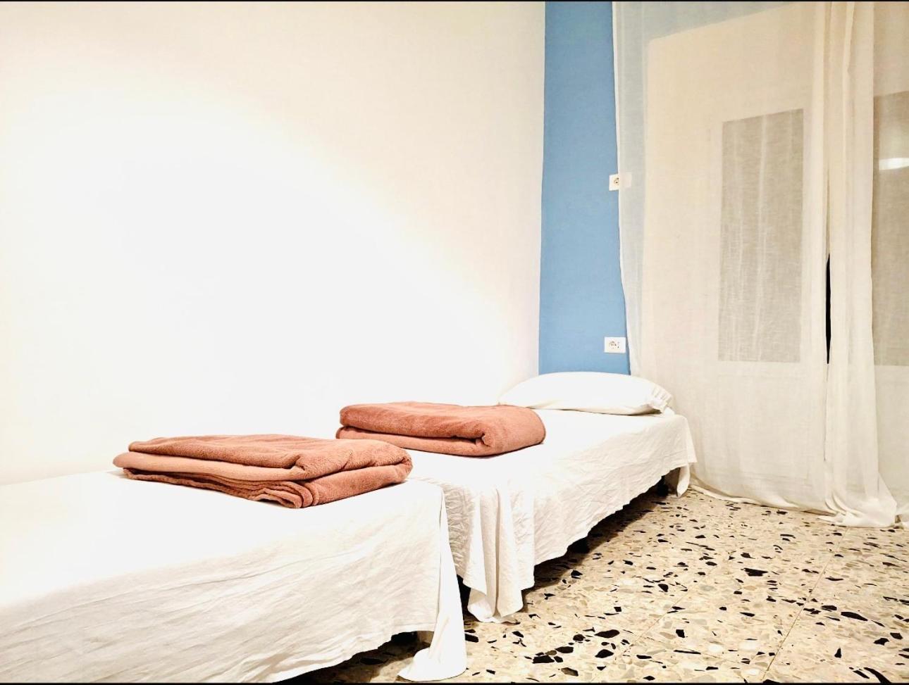 Baraka 24 Hostel โรม ภายนอก รูปภาพ